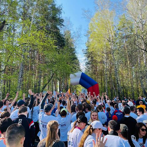 photo_5350502560814979583_y